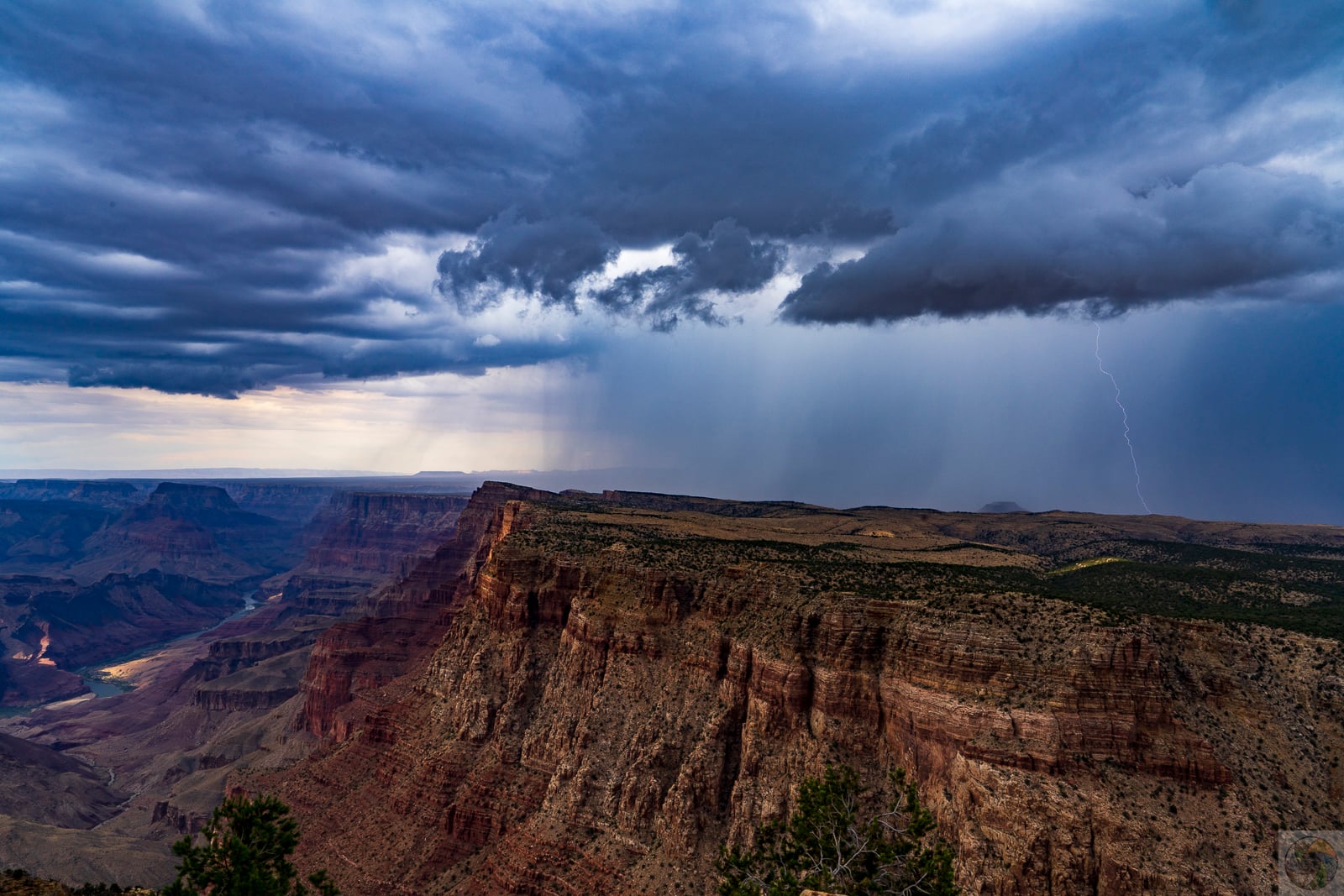 Navajo Point Lightning III